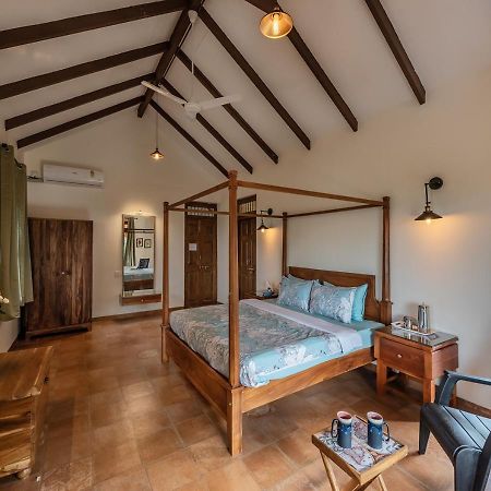 Saffronstays Niramay, Torna-Rajgad - Rustic Pool Villa With A Gazebo And Great Forest Views Marg Asni Экстерьер фото